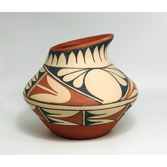 Signed Jemez Pottery Water Jar Artist A. Mora Native American Pot Red Black 4.5" - Picture 1 of 9